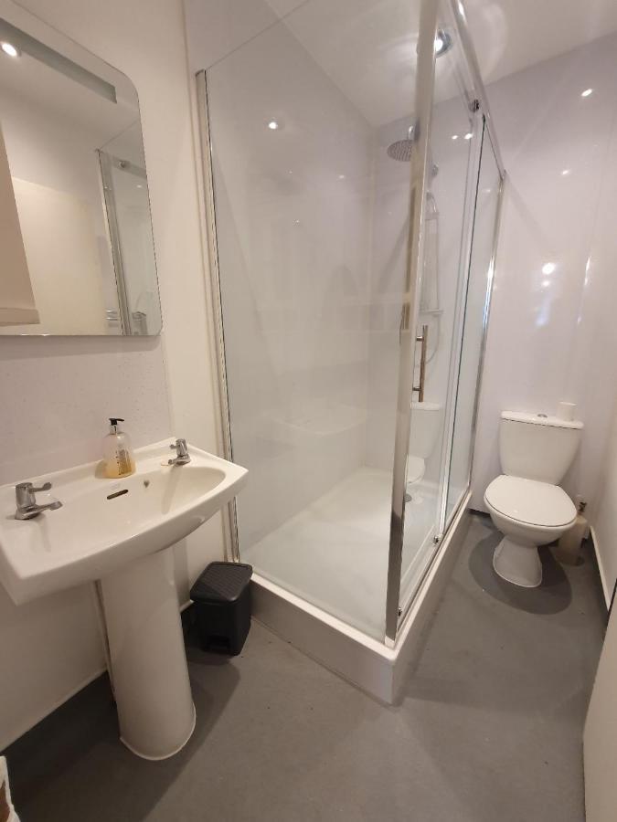 63B Willesden Lane Two Bed Apartment London Exterior photo